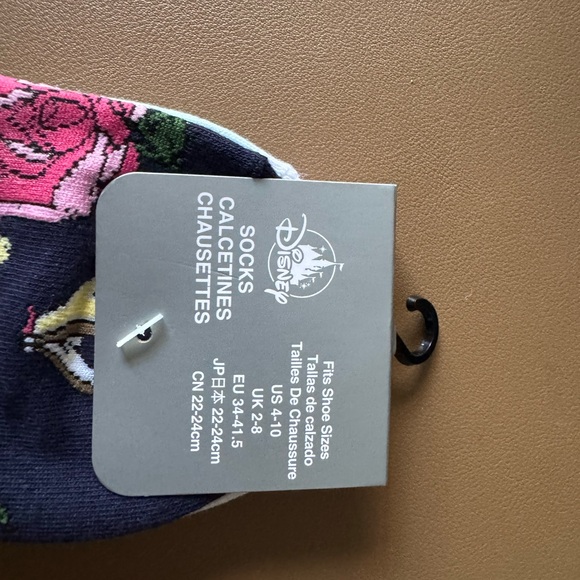 Disney alice in wonderland 2 pair socks - Picture 4 of 4